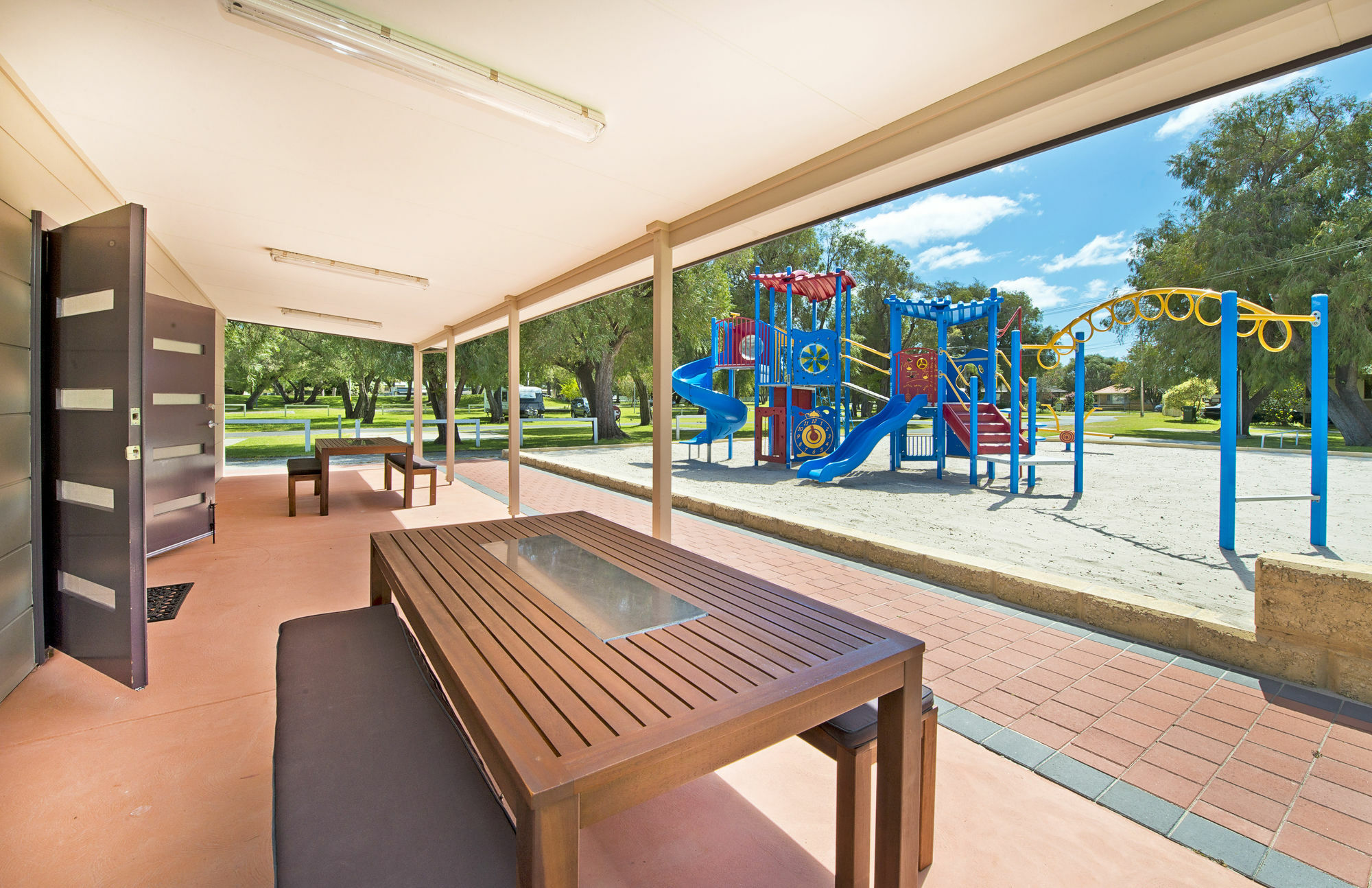 Acclaim Rose Gardens Beachside Holiday Park 올버니 외부 사진