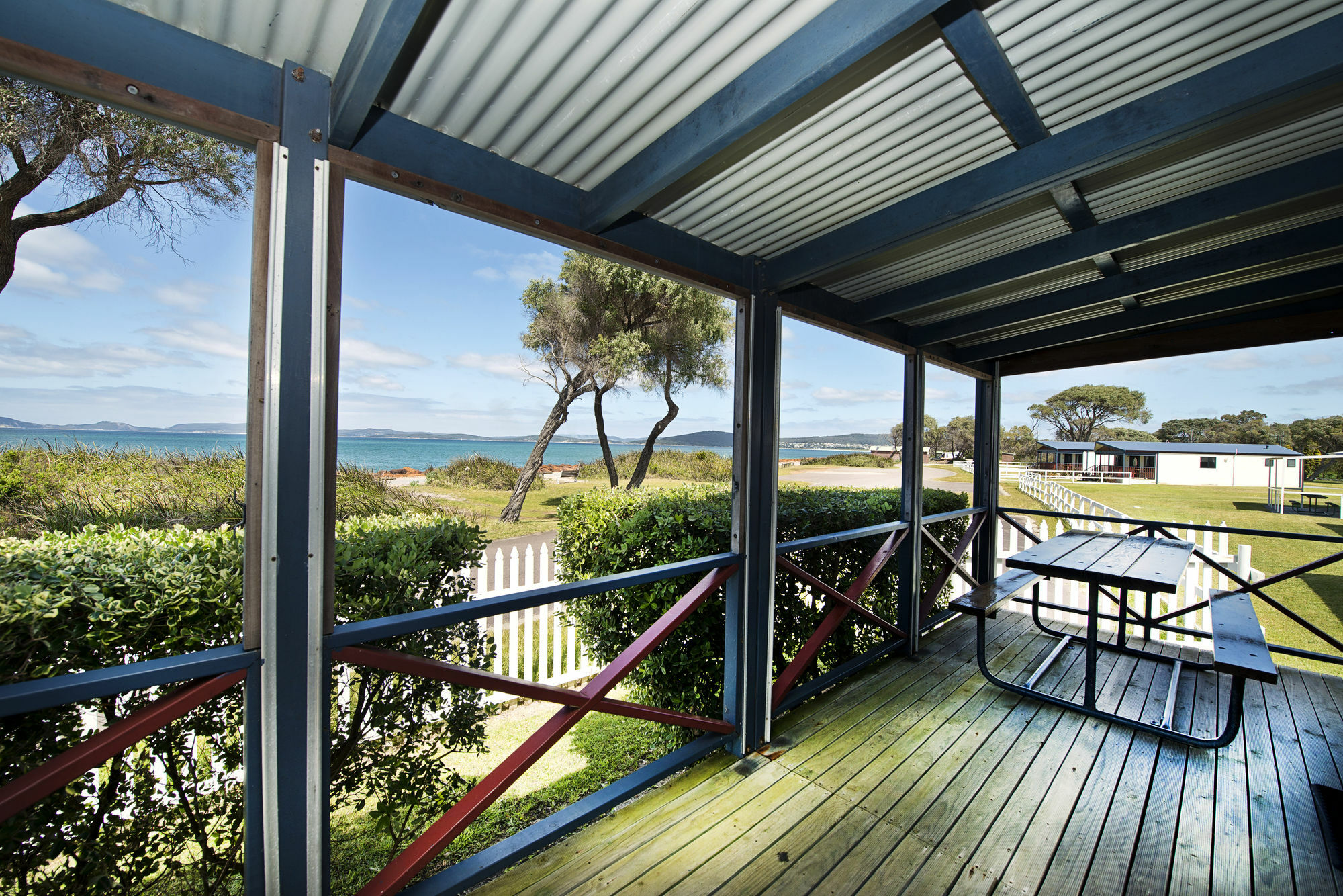 Acclaim Rose Gardens Beachside Holiday Park 올버니 외부 사진