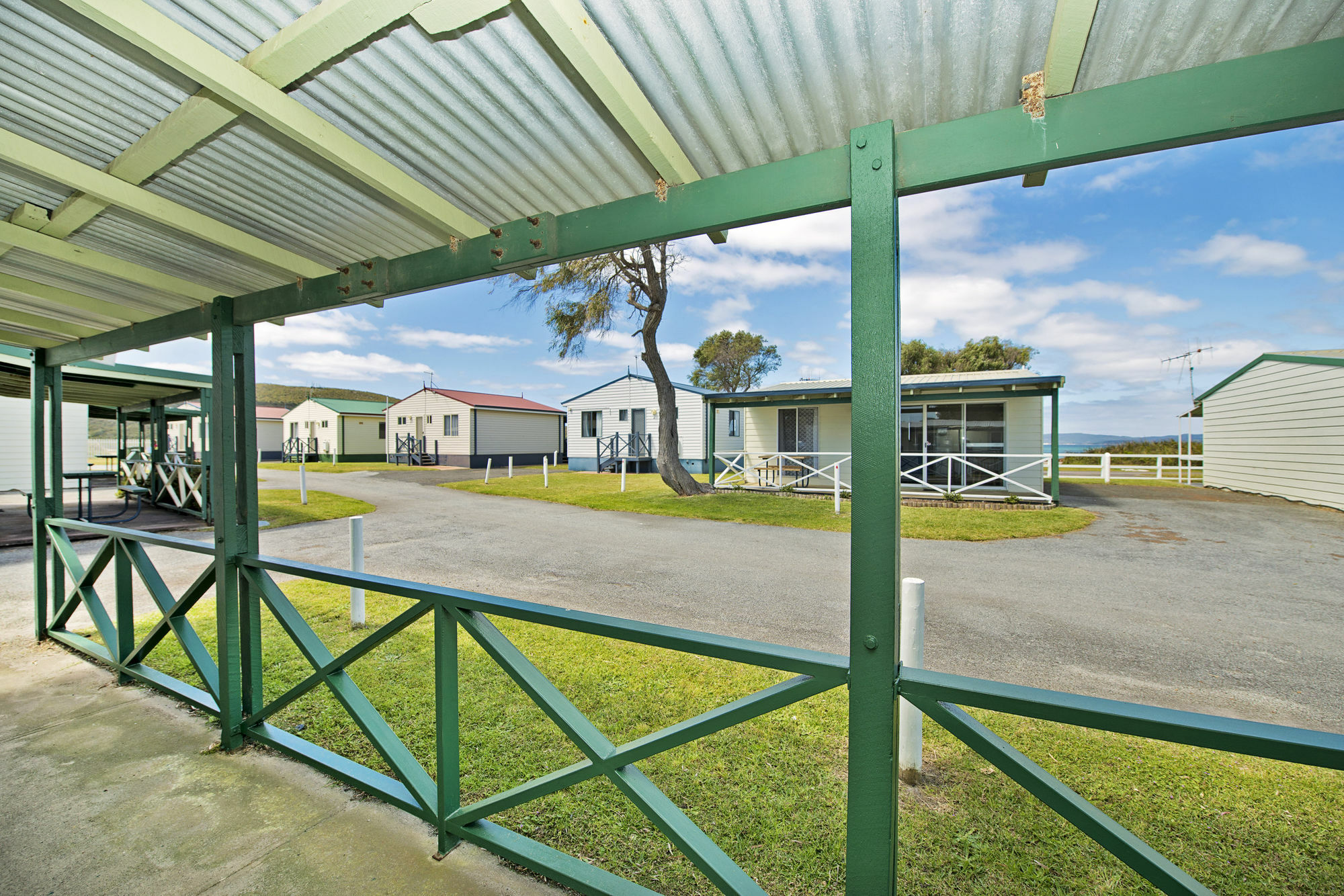 Acclaim Rose Gardens Beachside Holiday Park 올버니 외부 사진