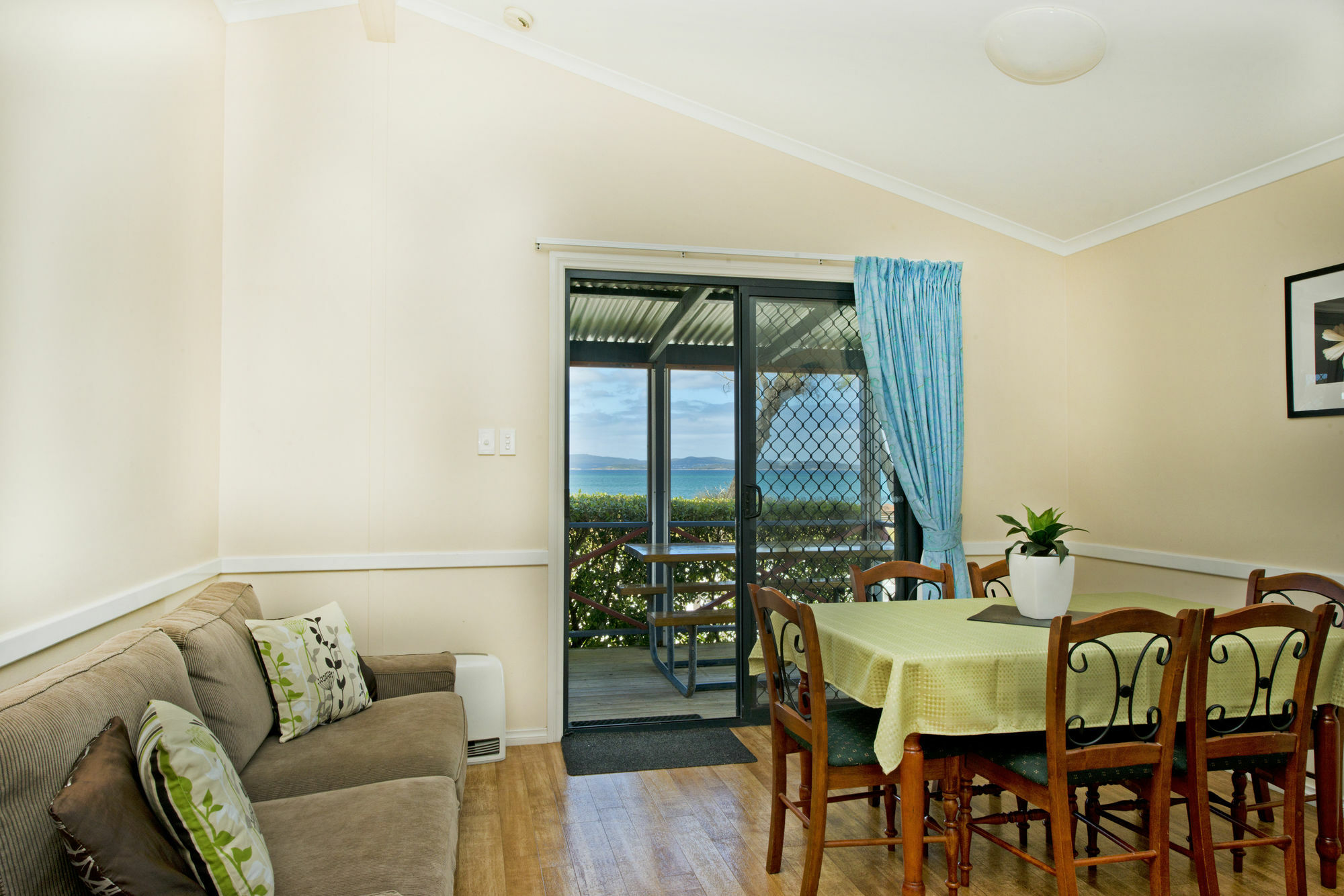 Acclaim Rose Gardens Beachside Holiday Park 올버니 외부 사진